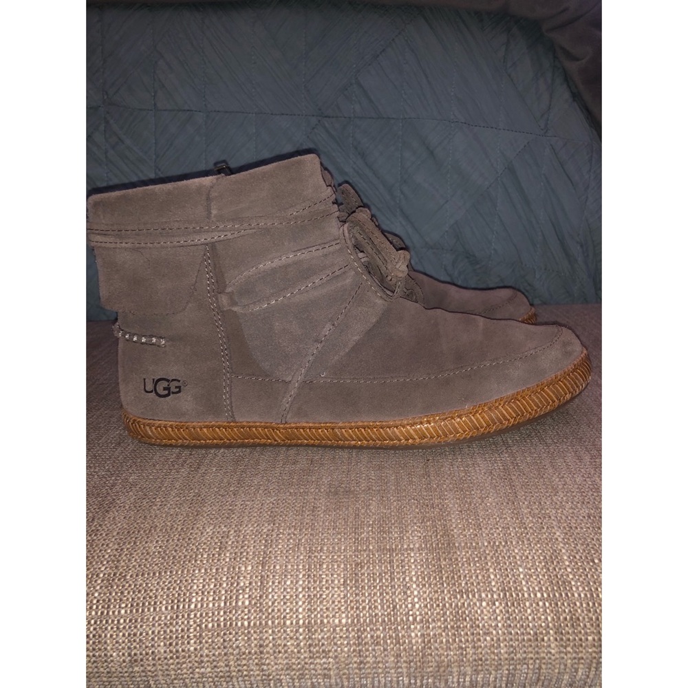 UGG Reid Genuine Shearling Boot